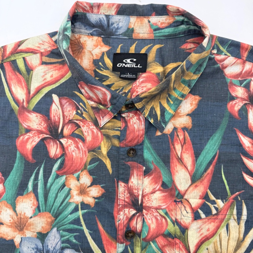 O'Neill Button Up Men Large Blue Floral Tropical Short Sleeve Standard Fit